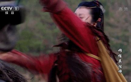 女将军别硬演，把这12位放一起看，矫揉造作与英姿飒爽，差距真大