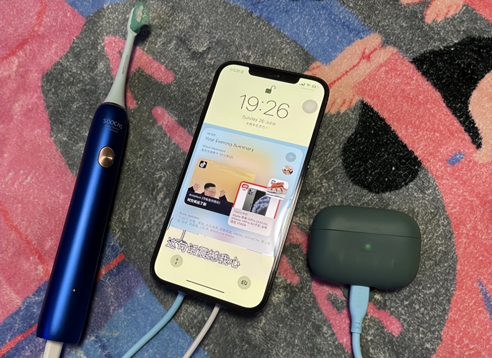 飞利浦移动电源充电状态,飞利浦无线充电怎么充