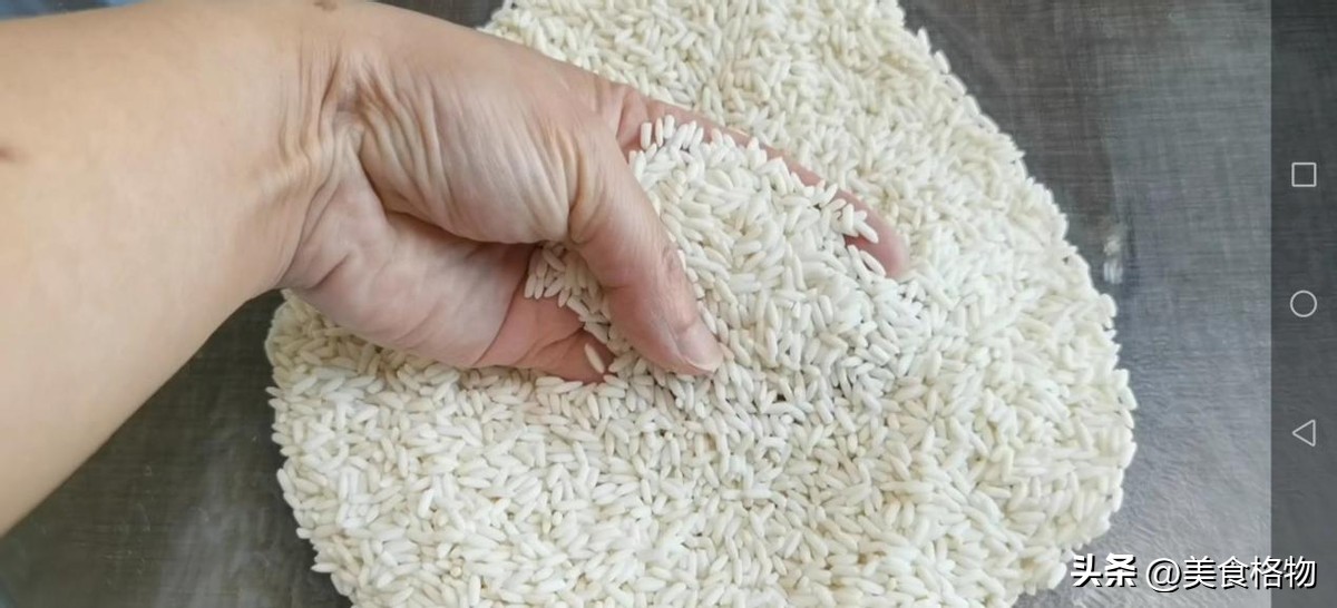 在家制作最纯正的米酒,自己在家酿的纯米酒