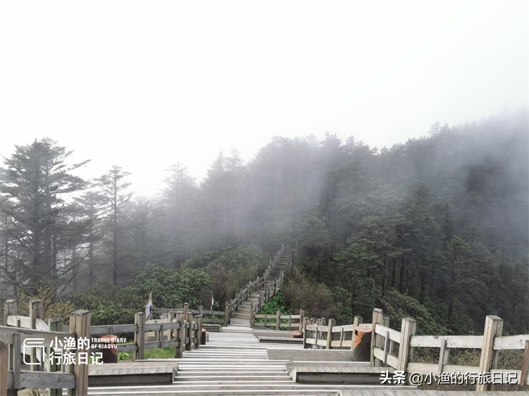 成都周边最高的观景山,日出成都雪山