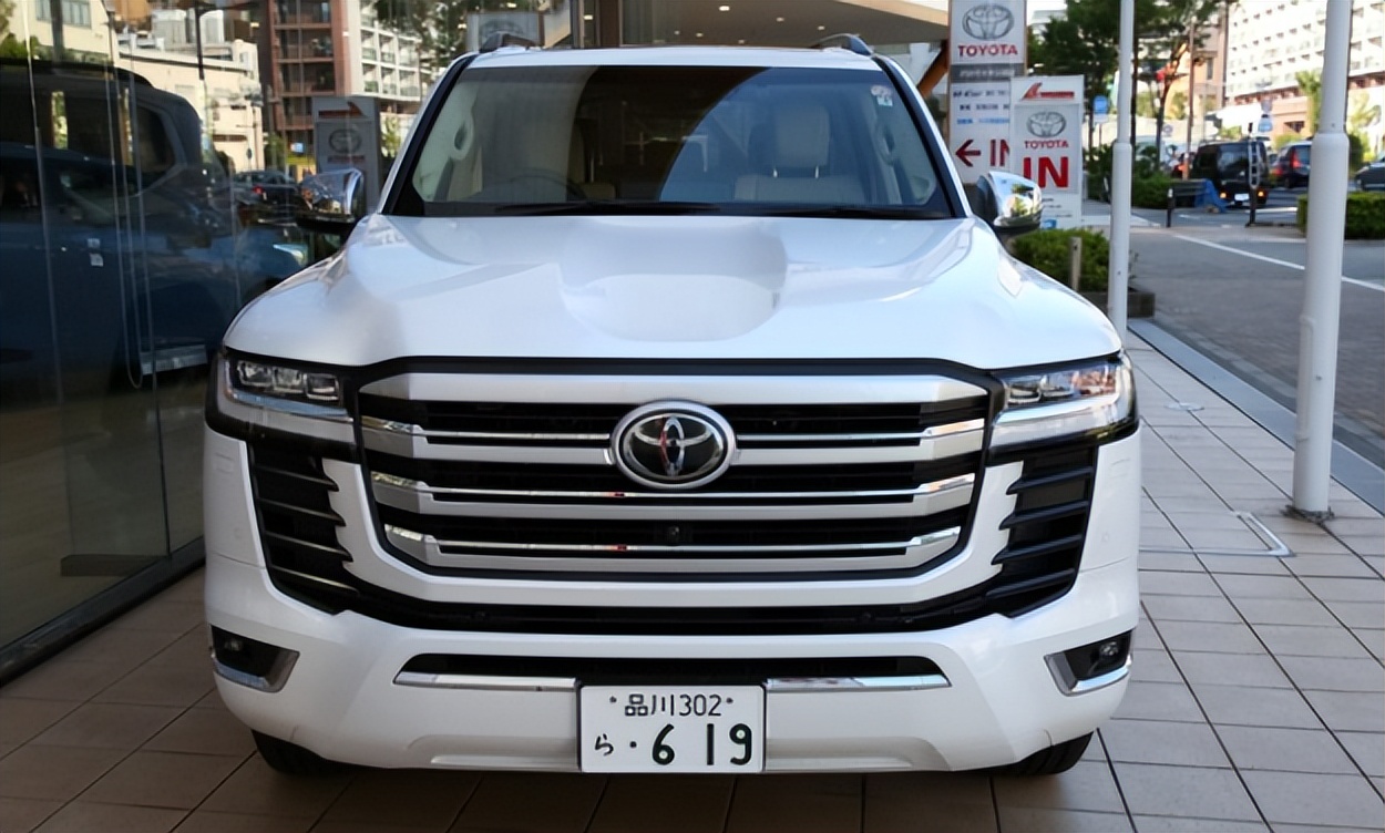 越野王者回归！全新兰德酷路泽本月底发布，或80万左右