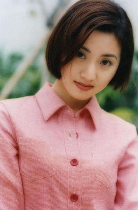 邵逸夫认她做红颜，向华胜为她抛弃张敏，张玉珊不嫁豪门自成豪门