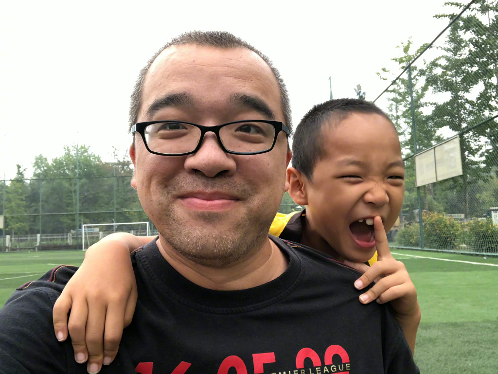 父子足球的传承,红魔足球队历史