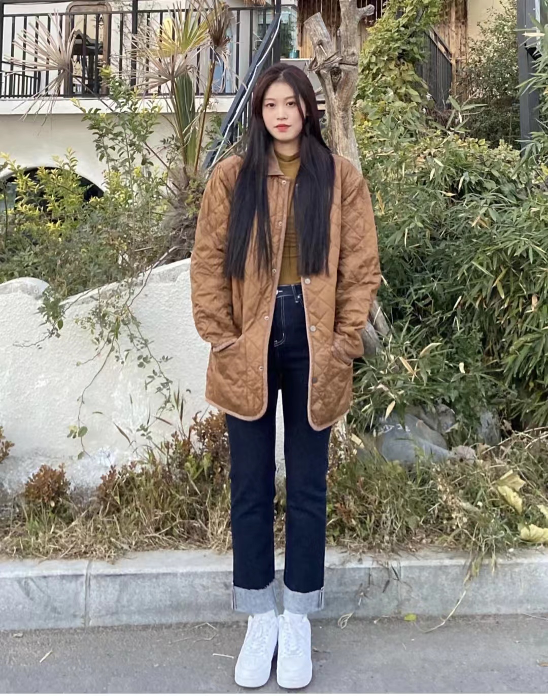 直筒牛仔裤搭配衣服视频大全,2021年直筒牛仔裤衣服搭配