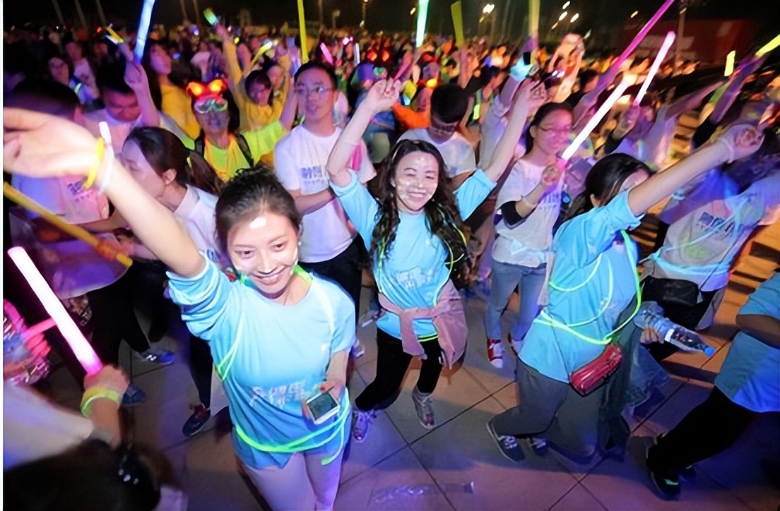 每天夜跑三公里能减肥吗,每天坚持夜跑100天的变化