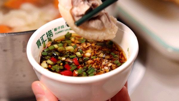 花胶鸡汤椰子水,椰子花胶煲鸡汤的做法及功效