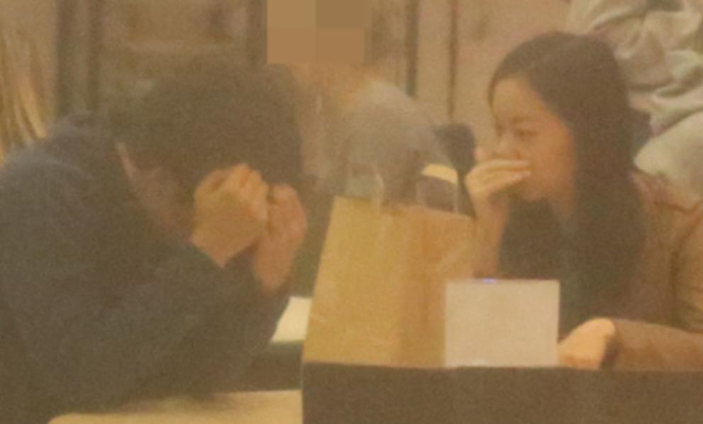 她是日本最美公主，眼睛像极了纪子妃，比下嫁凤凰男的姐姐精明