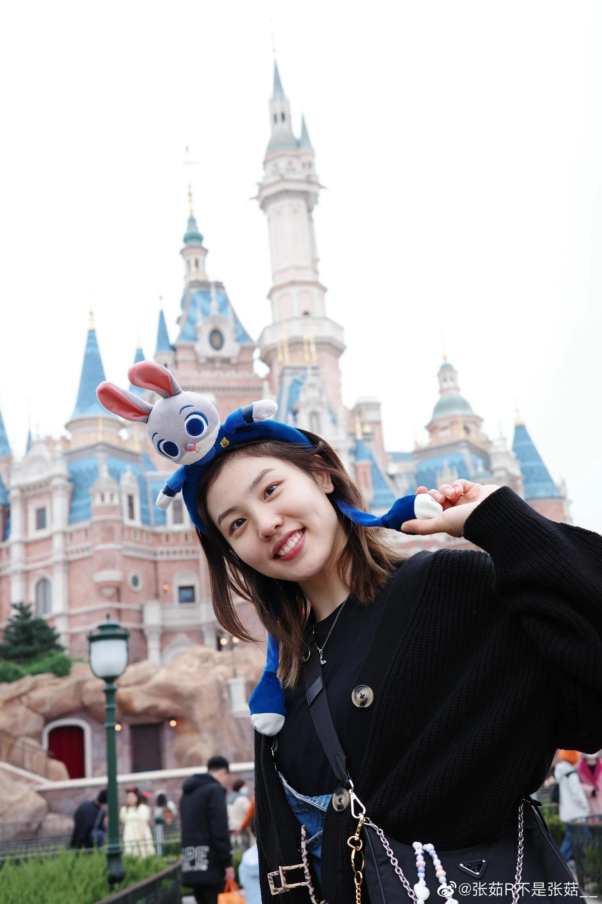 中国女篮男篮世界排名,中国女篮足球球员年龄排名