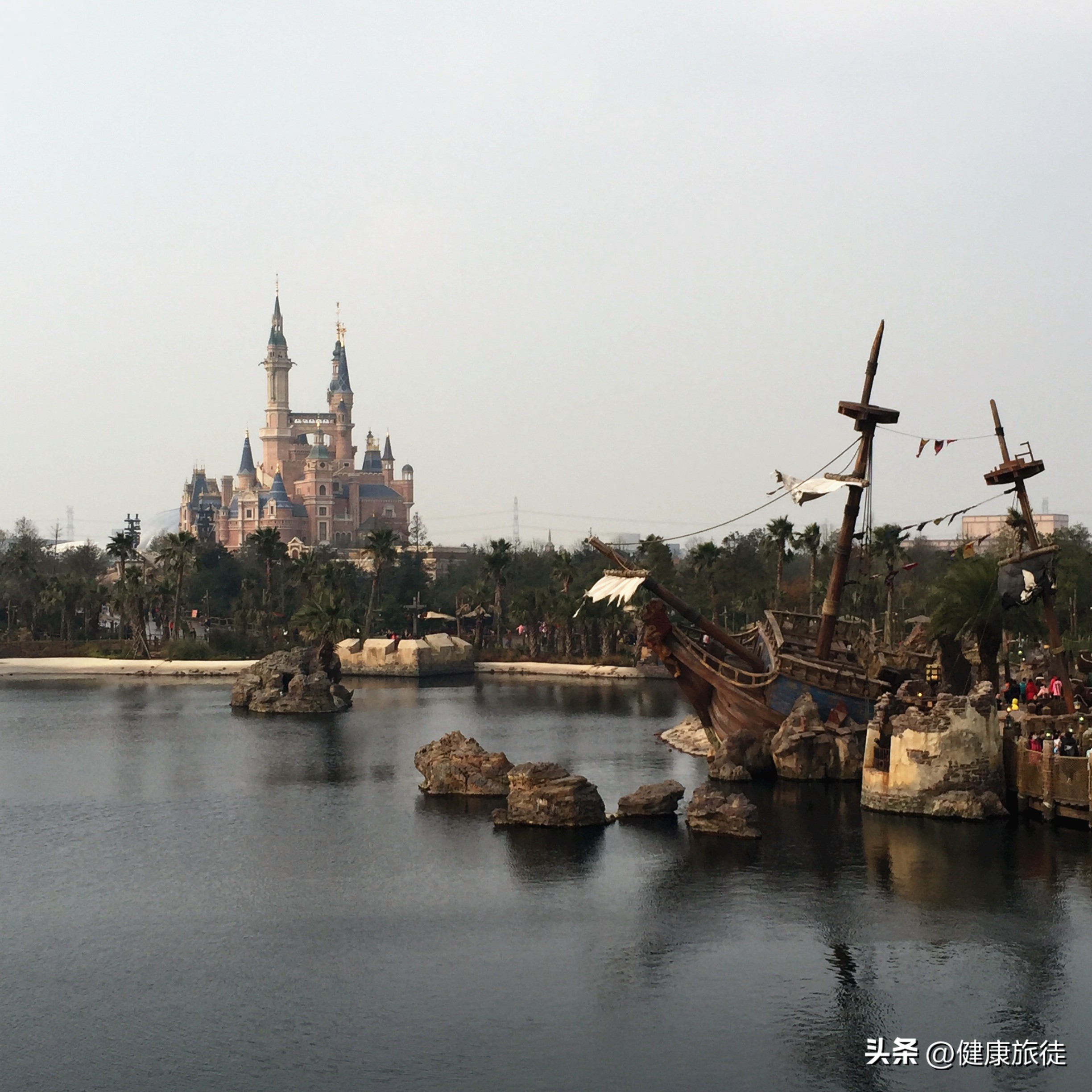 上海迪士尼乐园夏日狂欢盛宴,上海迪士尼乐园七大主题乐园介绍