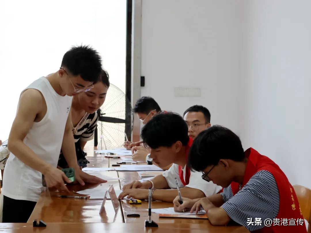 上大学贷款要的证件,上大学的贷款要怎么还