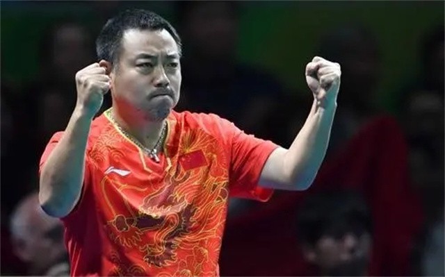 刘国梁卸任教练队员退赛风波,刘国梁17年为什么卸任总教练