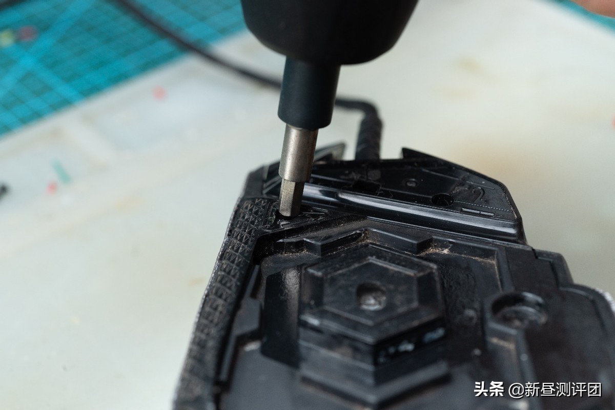 g502鼠标用了8年没事吧,罗技g502鼠标失灵的解决方法