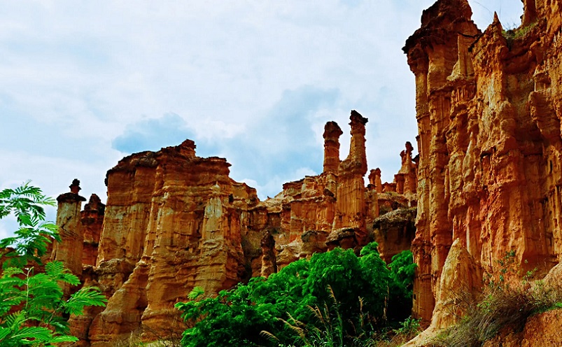 云南建水旅游十大必去景点,云南丽江十大旅游景点