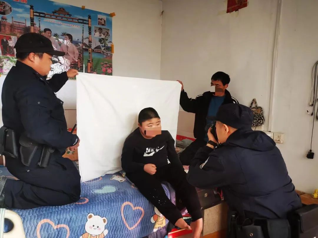 无差别全科受理进一扇门办千件事,家门口办警务室