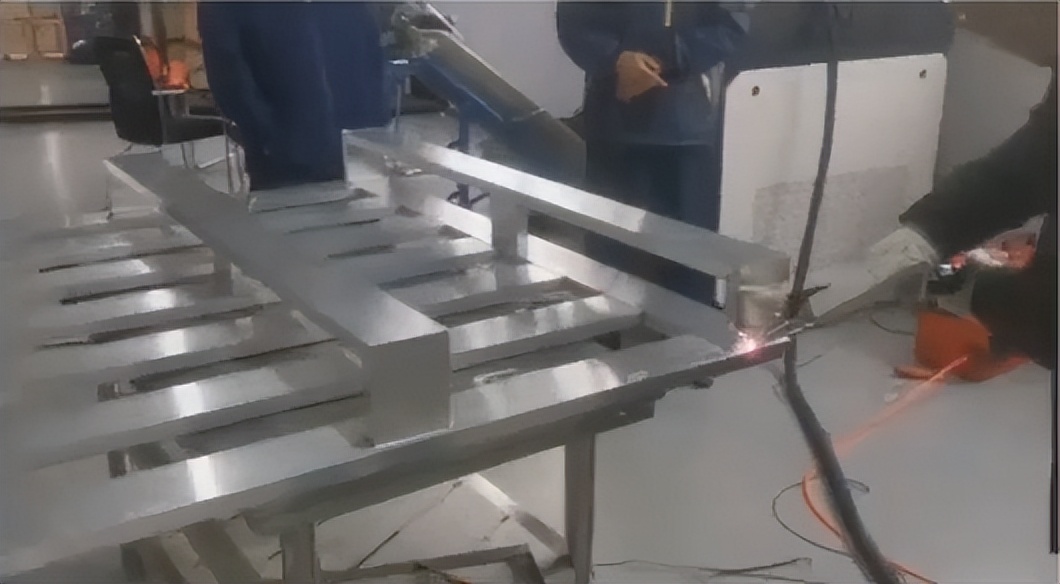 目前国内哪家手持激光焊最好,手持激光焊好用嘛