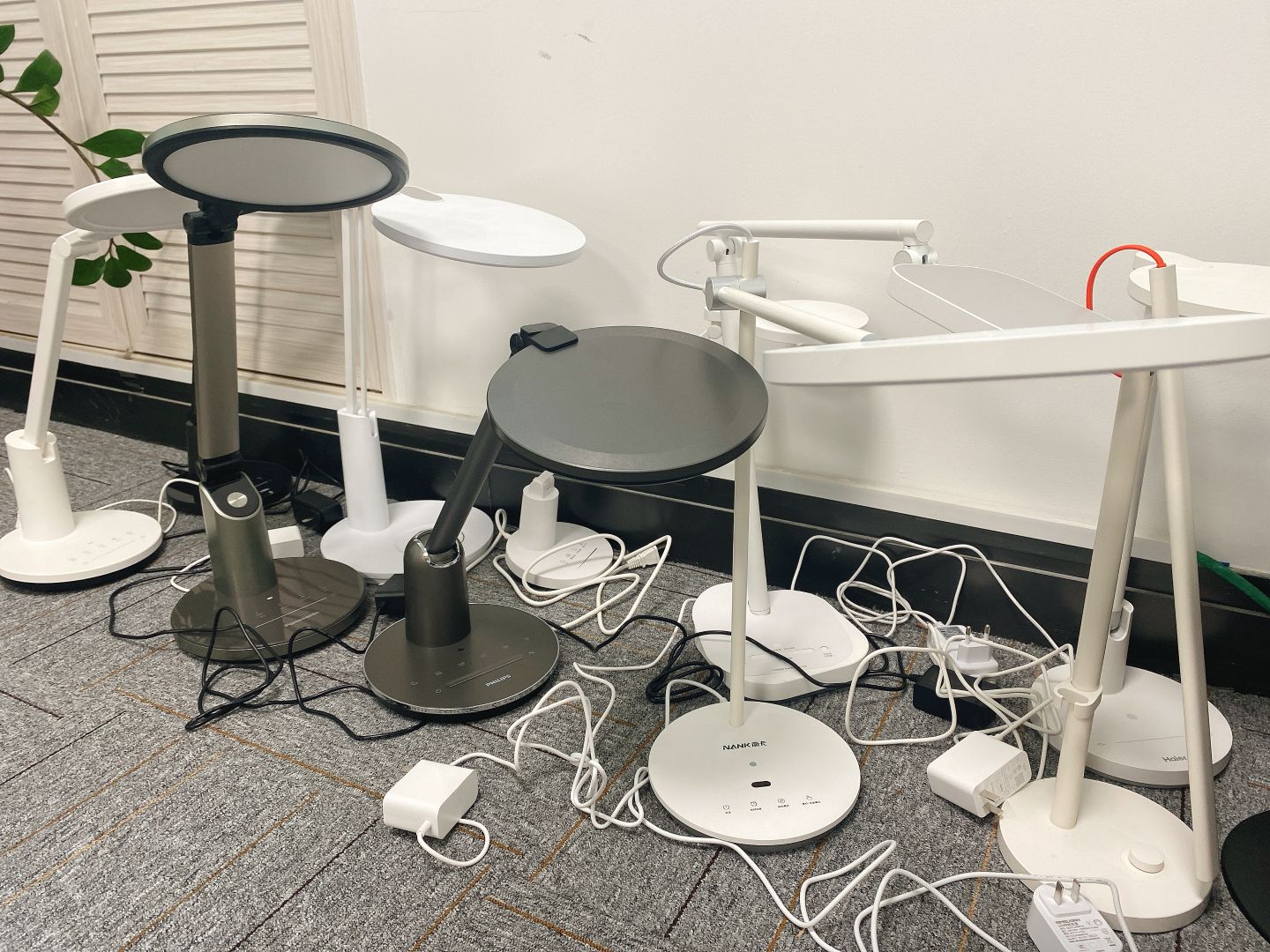 护眼灯台灯推荐以及选购方法,2023护眼台灯排行榜