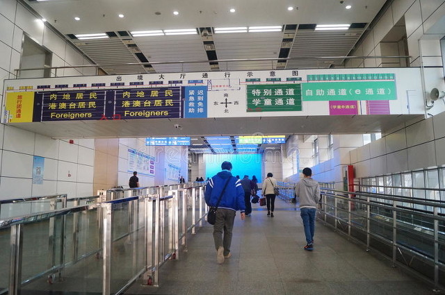 香烟与酒凯子与狗,香烟与美人