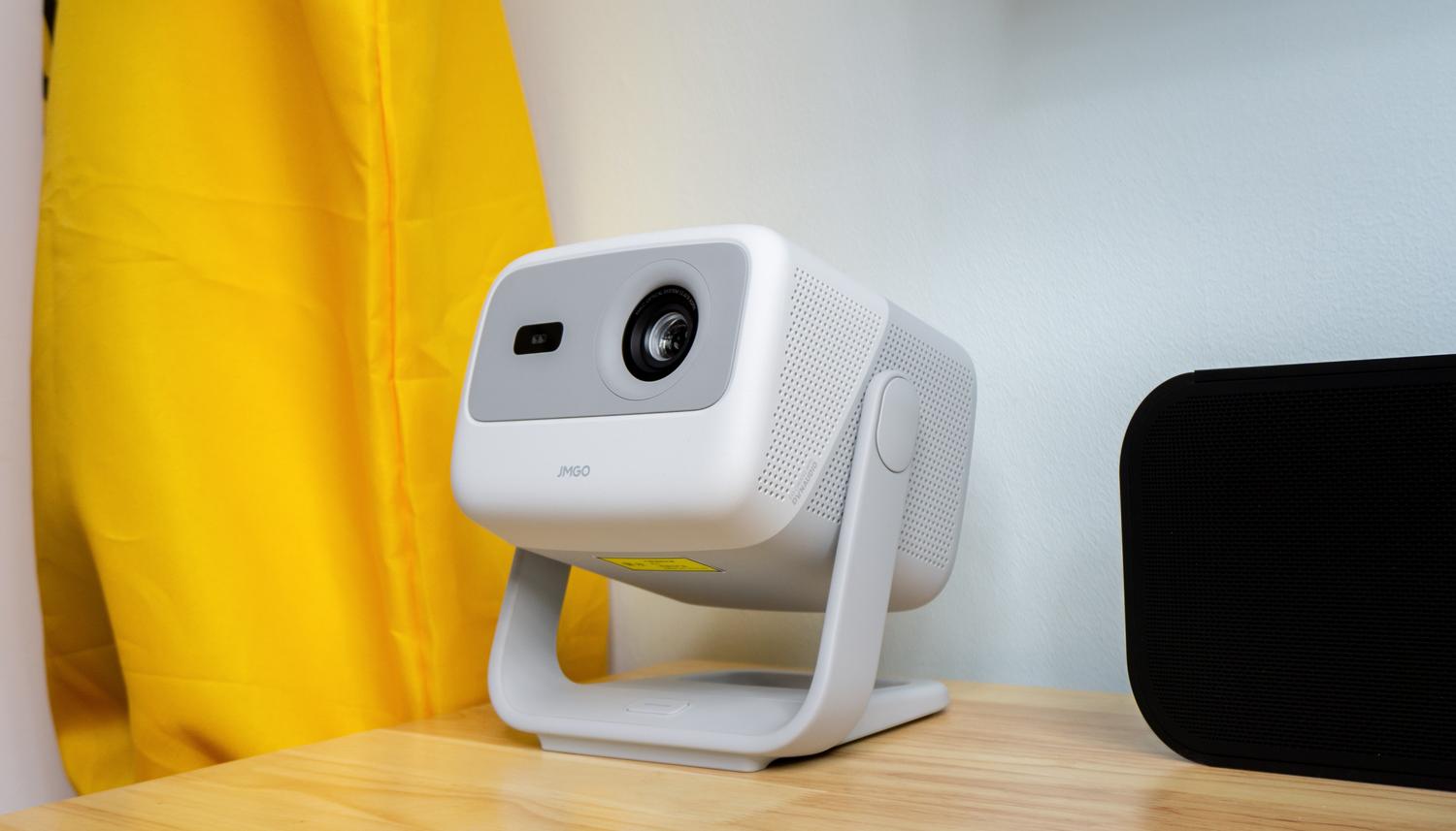 为什么说坚果n1是卧室投影仪,坚果n15.6米投影