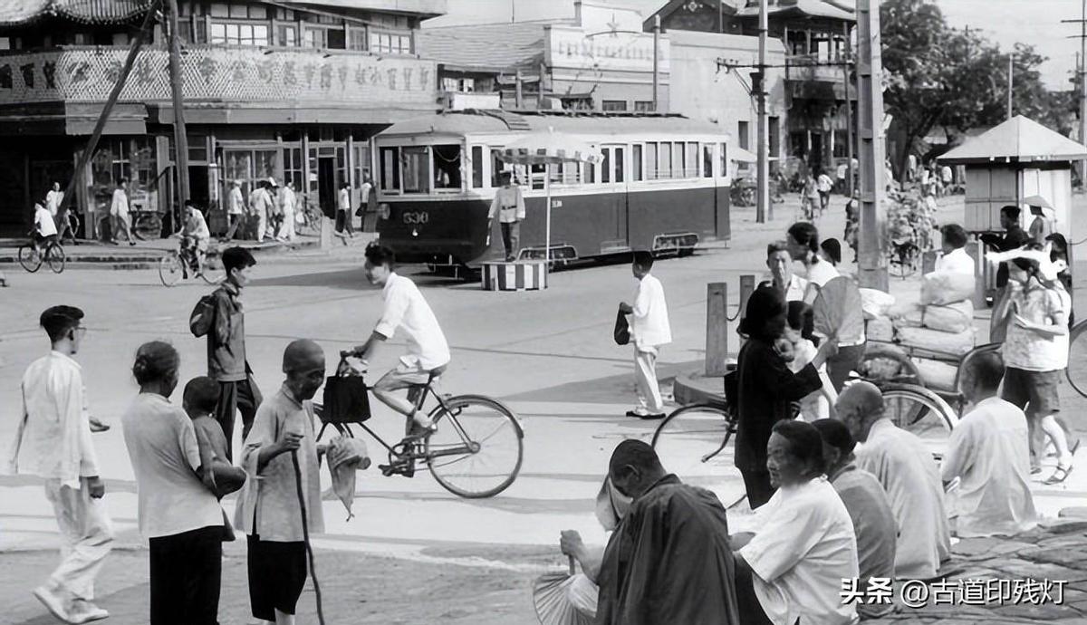 渚靛崕鏃ュ啗鍏借缁濈増鐓х墖,鏃ュ啗鍏借褰╄壊鐓х墖