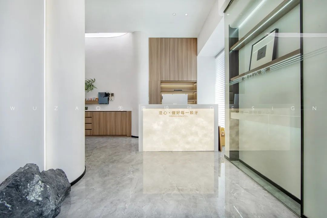 十多平方米牙科诊所装修设计风格,最新口腔装修设计效果图