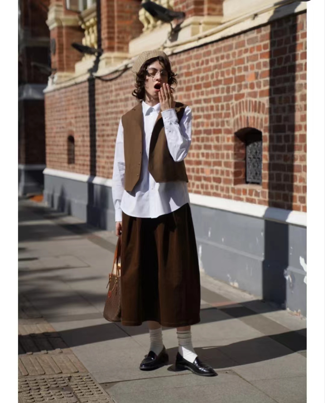 灯芯绒半身裙秋冬怎么搭配,灯芯绒碎花半身裙秋冬