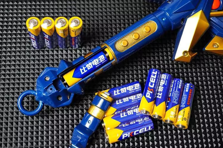 南孚干电池测评,南孚2025和松下2025电池哪个好