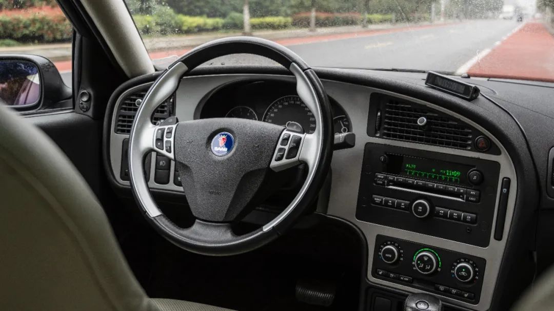 amg车队衣服,amg车队的衣服