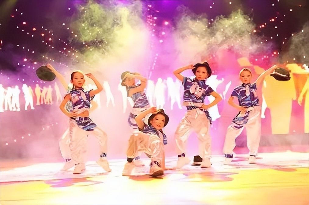 限定“蜜”籍请查收！夏yeah派对，来碧湖万达邂逅N种心动瞬间