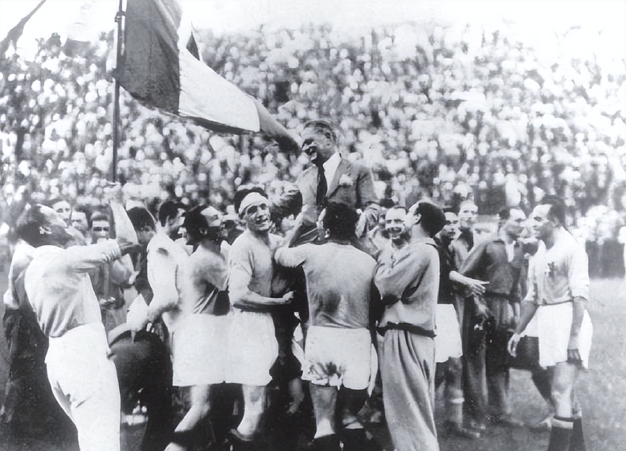 “夺命”世界杯：总理下令不夺冠就集体处决，靠对手放水保全性命