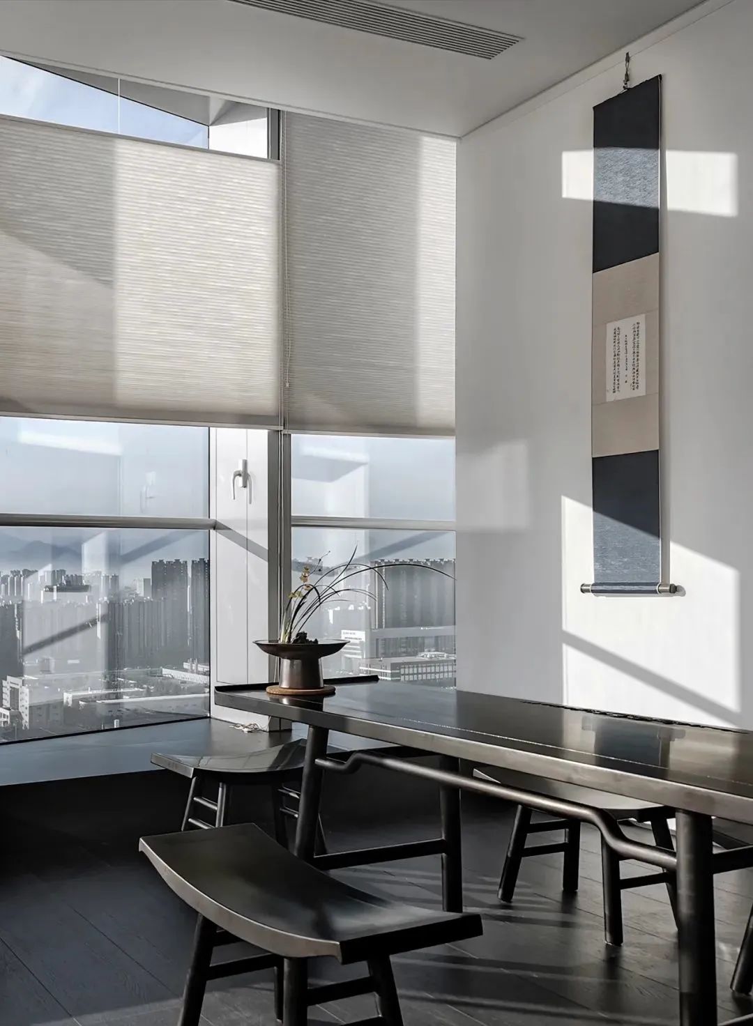 2200m²大宅风范时尚高级黑白配，德国进口复合地板通铺永恒的经典