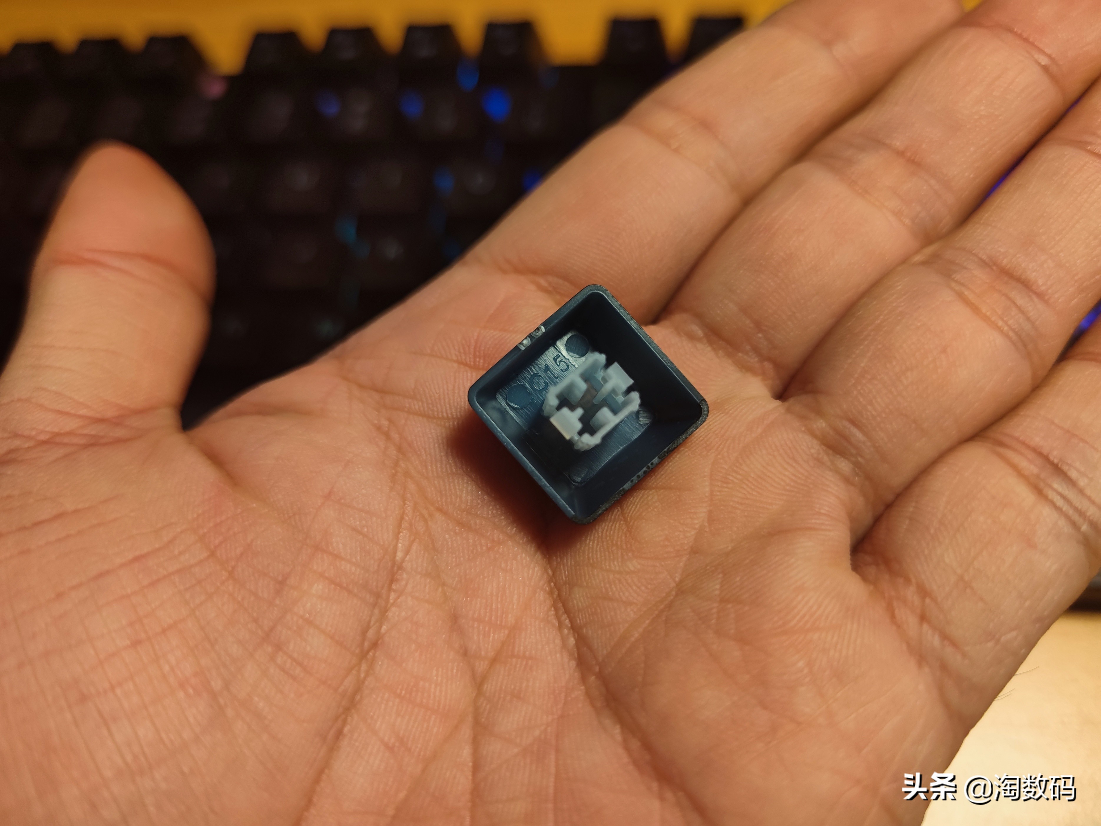 红轴游戏键盘推荐100以下,红轴游戏全键键盘推荐100元以内