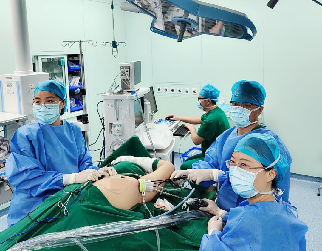 上海治疗男性乳房发育医院,高新区安泰医院