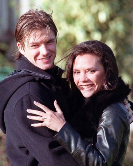 贝克汉姆维多利亚和儿媳关系破冰,维多利亚和贝克汉姆的恋爱史