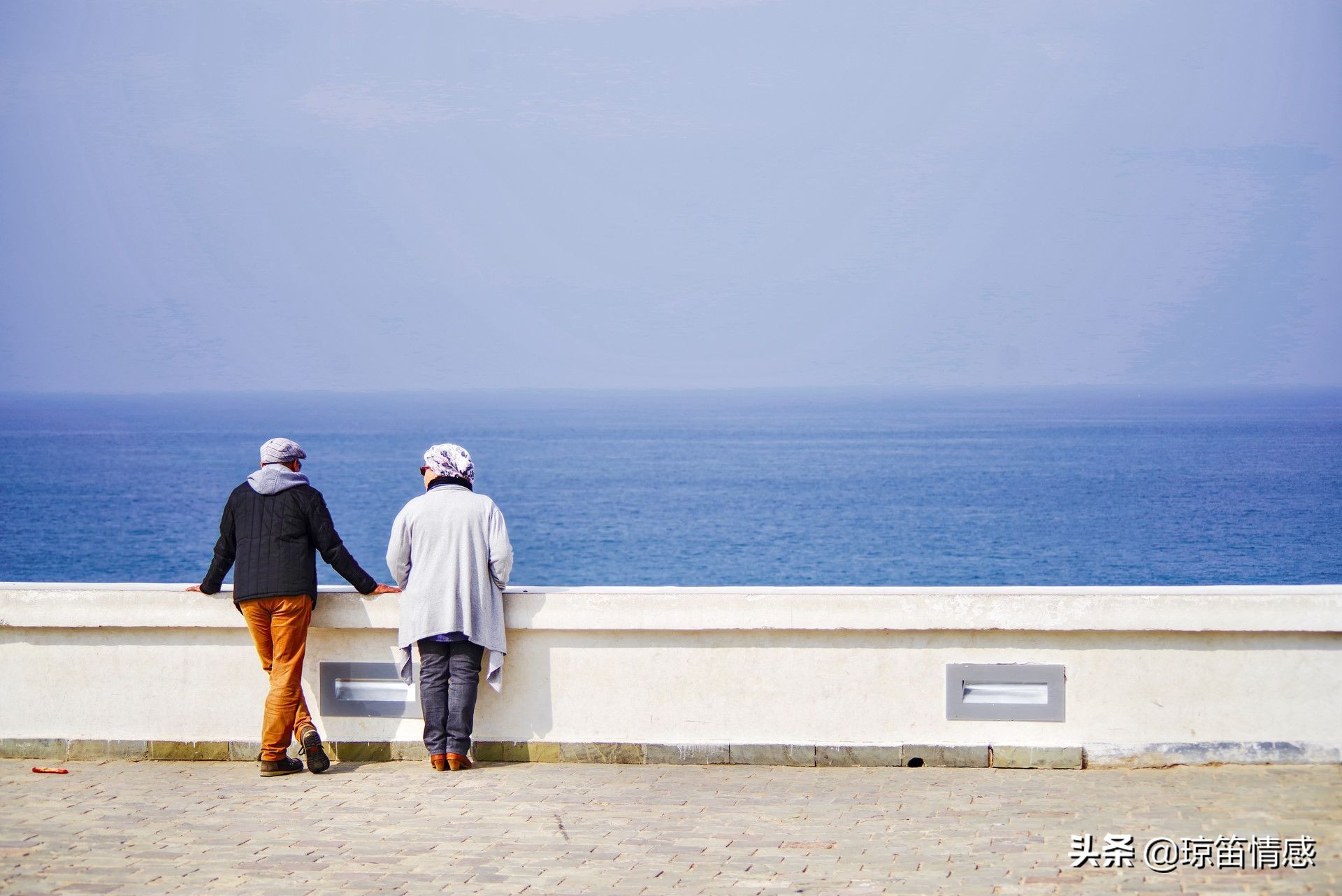 “前妻生日，婆婆送名牌包包，我生日只有一碗长寿面，太欺负人”