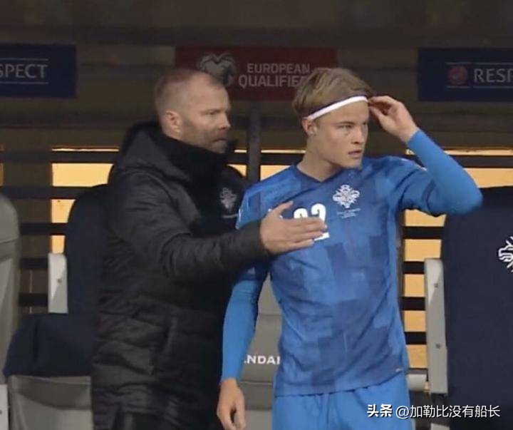 与率先出局的加拿大类似的这些足球小国，都曾出过哪些巨星代表？