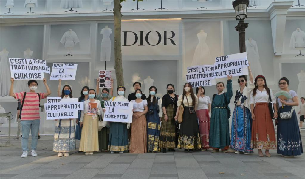 迪奥抄袭中国马面裙的影响,迪奥抄袭马面裙背后现象