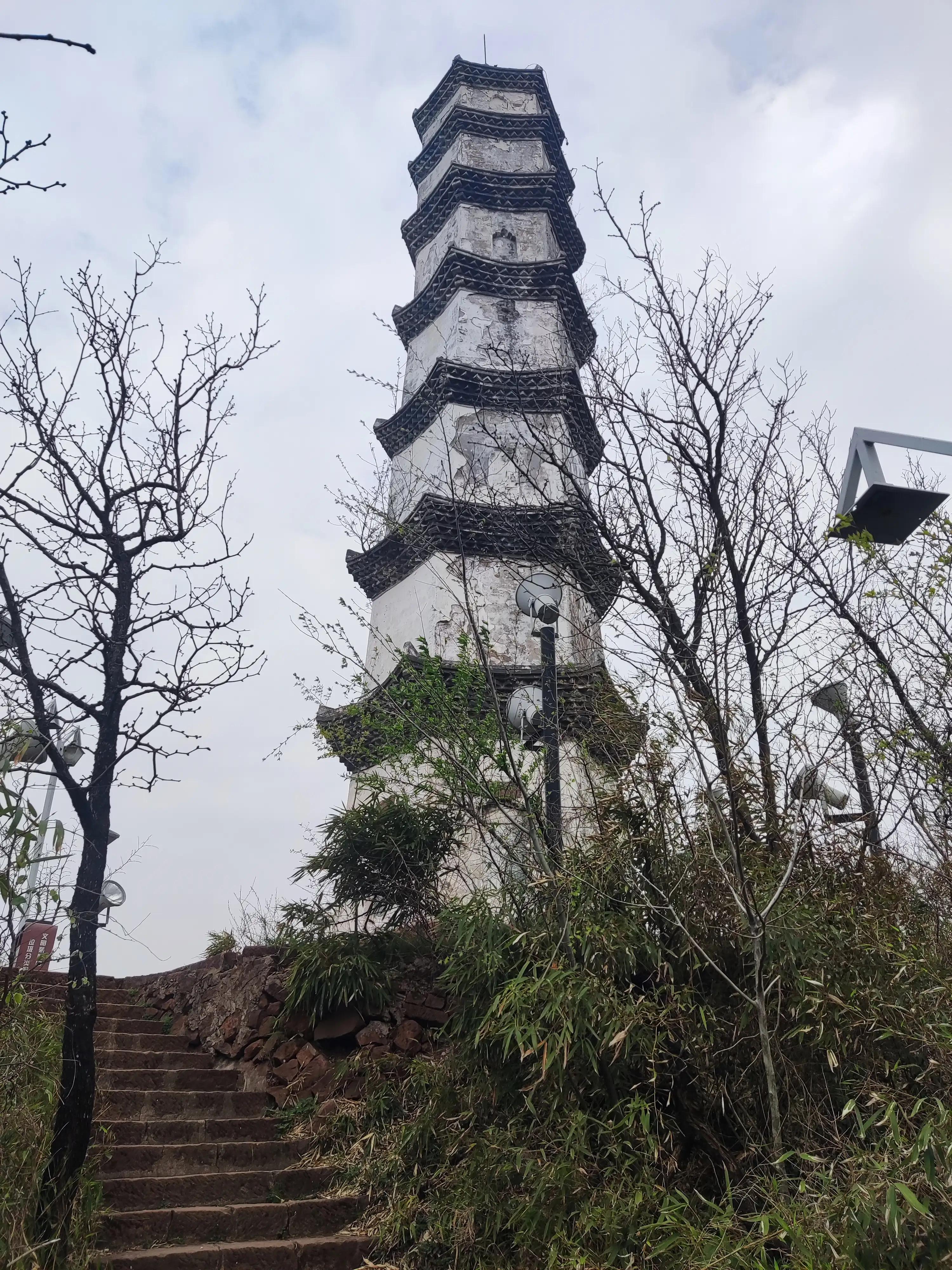 坐长途火车游中国,坐着火车旅行中国