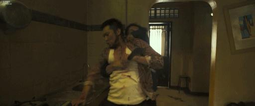 观影人数超千万喜提年度第一！韩国大“恶霸”再出山，野性美爆发