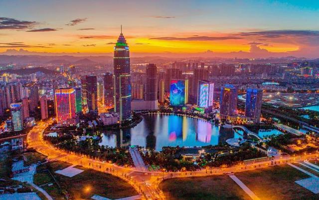 缅怀谢晋,谢晋的照片