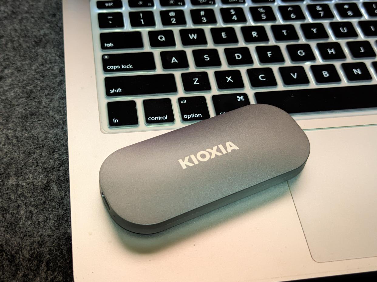 铠侠rc10固态硬盘测评掉速吗,铠侠xd10移动固态硬盘