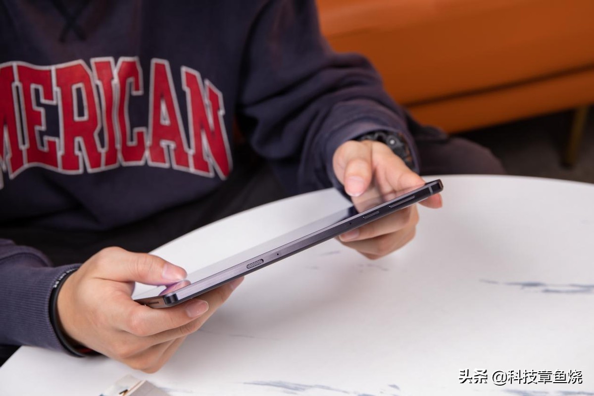 安卓小钢炮平板，拯救者Y700带你轻松上分