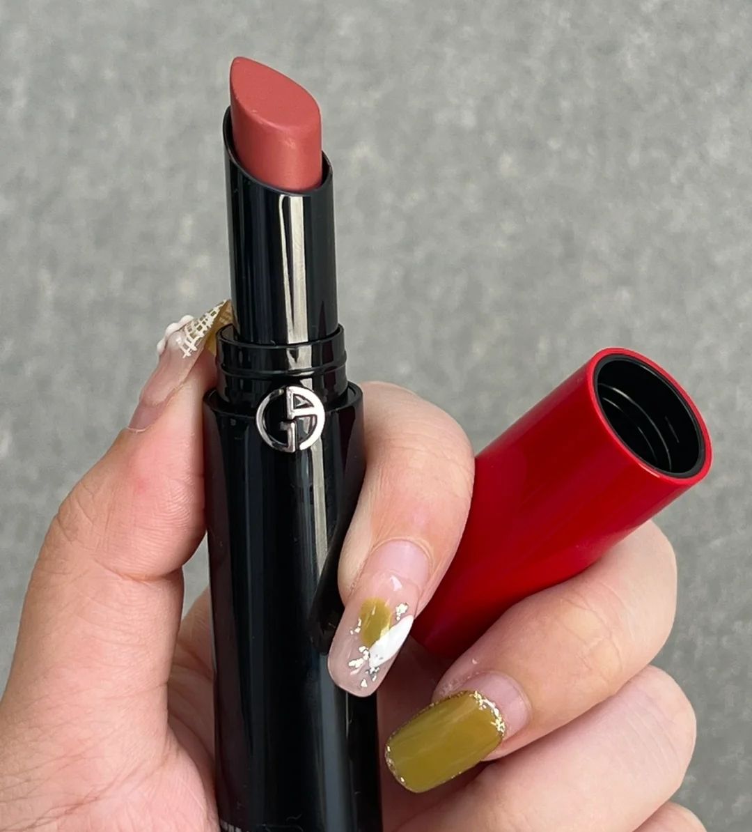 适合黄皮素颜的温柔大牌口红推荐,推荐几款黄黑皮的女生适合的口红