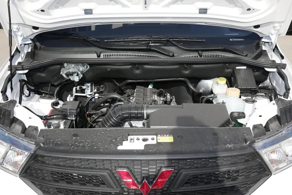 2017年五菱宏光面包车值多少钱,五菱宏光小型面包车最新报价图