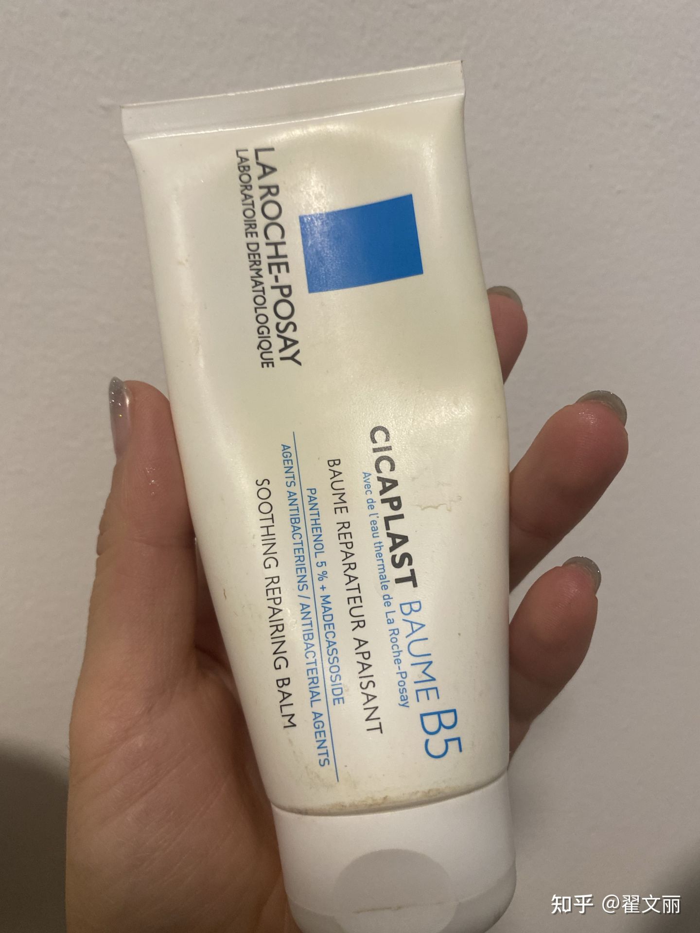 小编给大家推荐几款有效祛斑精华,公认最好最实惠美白祛斑精华