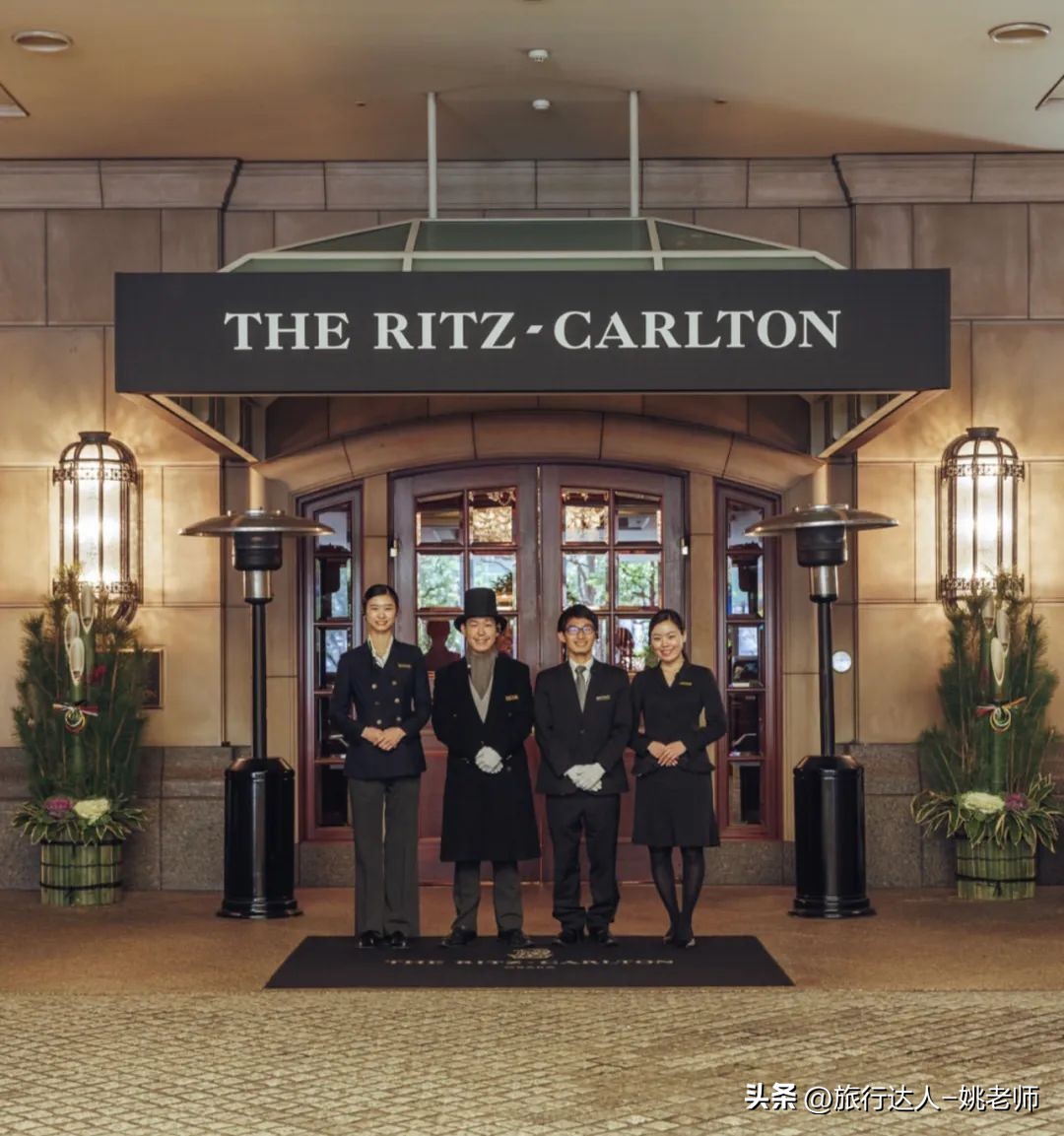 日本丽思卡尔顿酒店阴雨天高级感,大阪奢华酒店