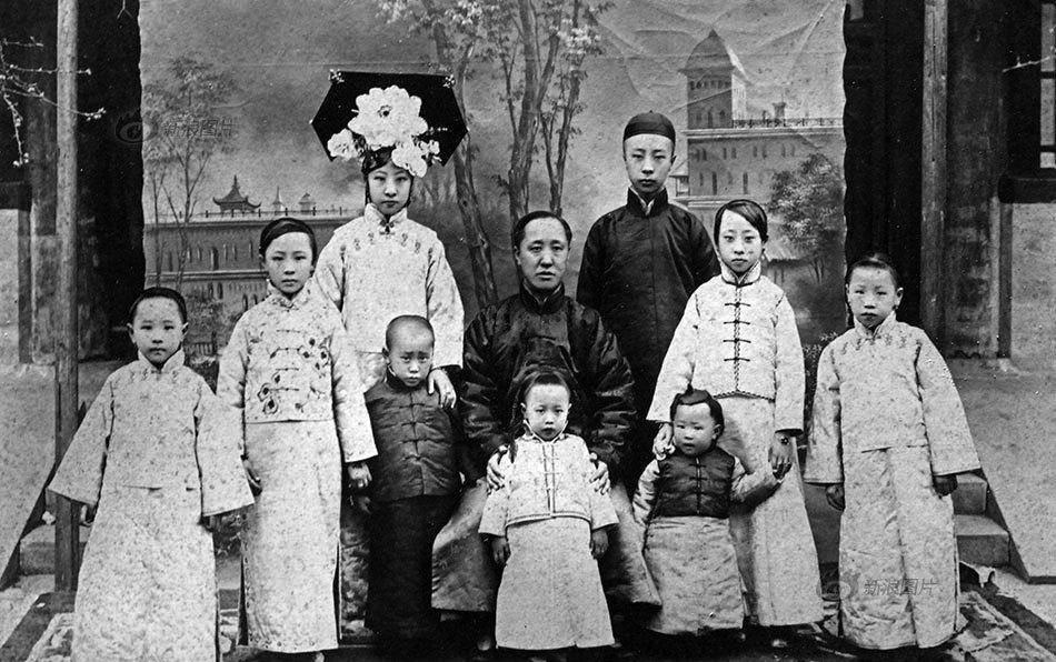 【晚清*楼青***录秘**】女子媚态撩心，丰乳肥臀，风姿卓越！