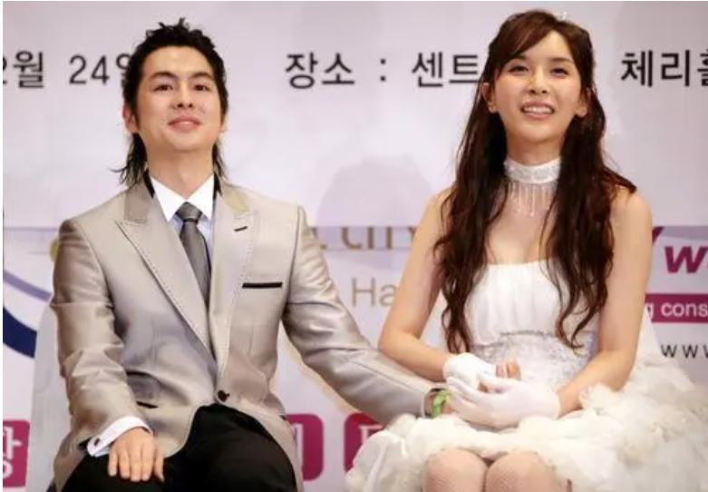 最美变性人河莉秀:因不能生育被丈夫抛弃,45岁认爱企业家新男友