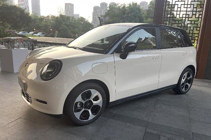 江淮钇为3正式上市,精品小车市场的春天来了