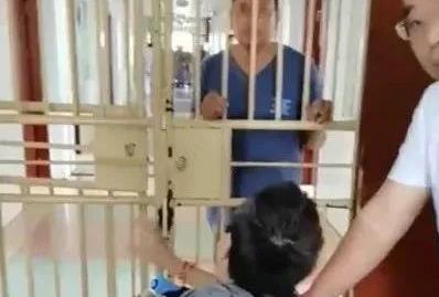 湖南数百万人逃不出精神病院