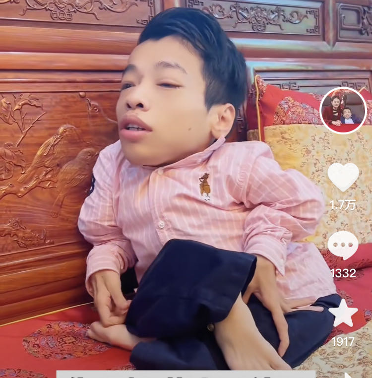 李创利16岁,广东小伙李创利